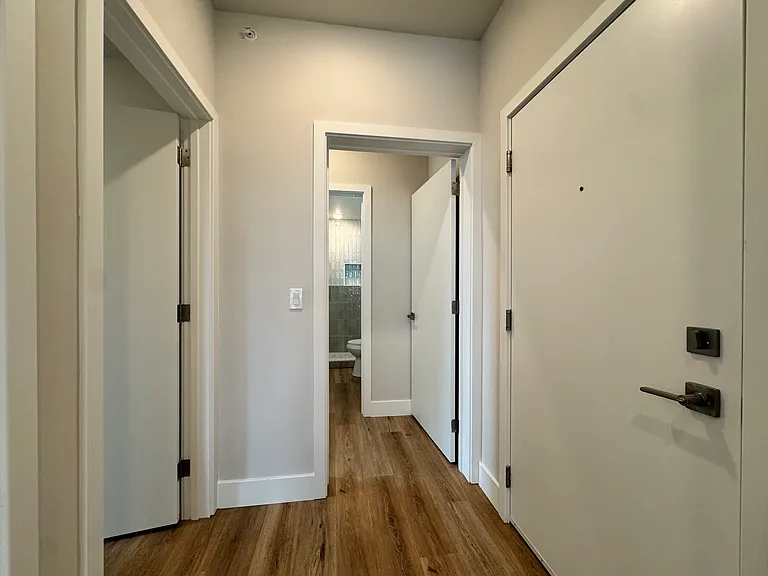 5222-24 Chester Ave #15 — Photo 4