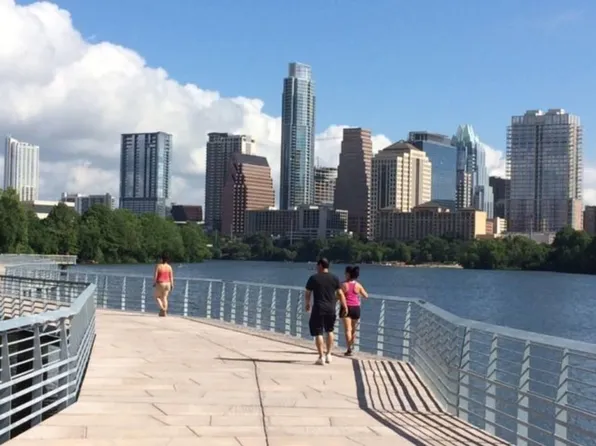 1818 S Lakeshore Blvd APT 37, Austin, TX 78741