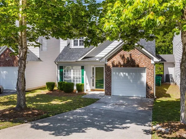 565 Carlton Pointe Dr, Palmetto, GA 30268