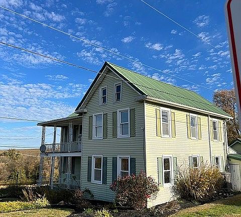 3rd image of 364 Steinman Farm Rd
