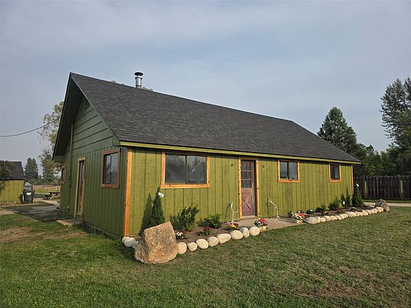 3rd image of 2326 Middle Bear Creek Rd