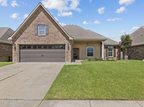 114 Bluegrass Creek Rd, Youngsville, LA 70592