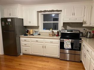 10 Beecher Pl, Newton, MA 02459