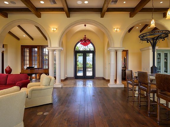 4th image of 104 Anapuni Loop