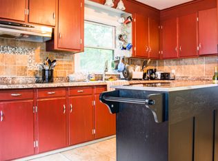 22 Hewitt St, Willimantic, CT 06226