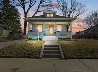 1127 Morton Ave, Elgin, IL