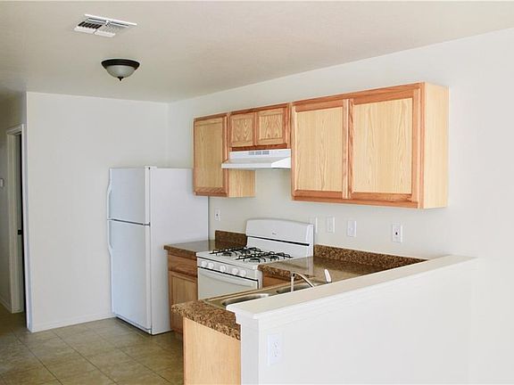 4th image of 3615 Hueco Ave APT B