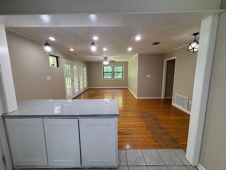 4024 Reily Ln — Photo 6