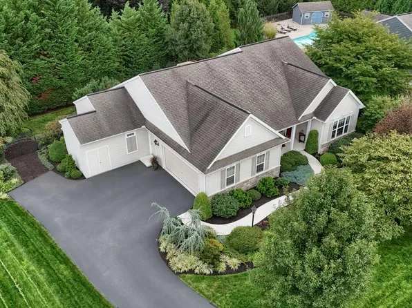 1819 Fieldcrest, Lebanon, PA 17042