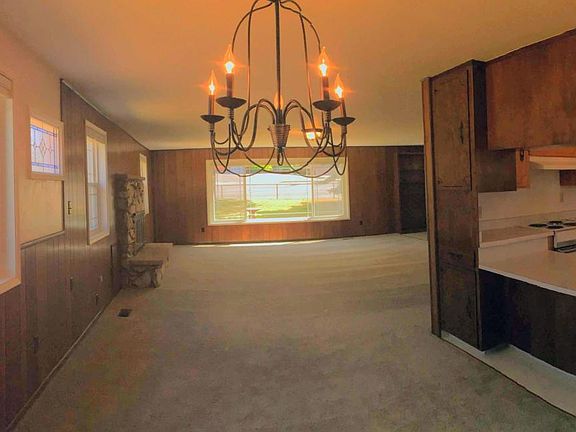 Dining area in Great Room and kitchen.