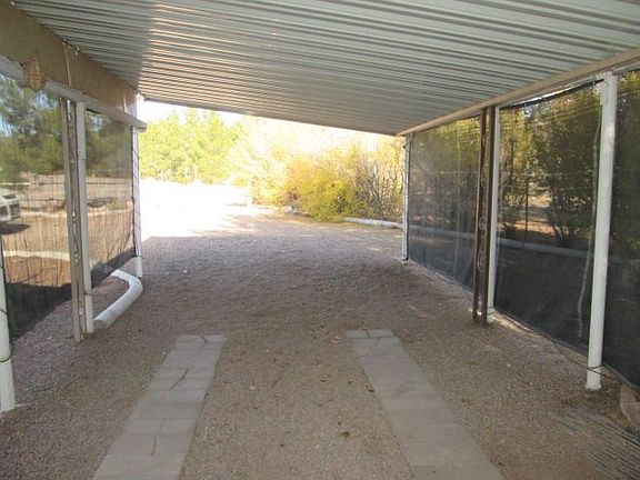 4th image of 775 N Spanish Trail Ln
