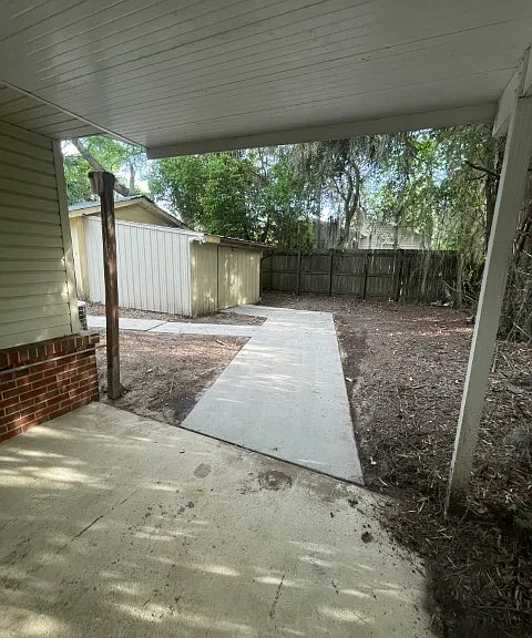 580 SE Nassau St — Photo 17