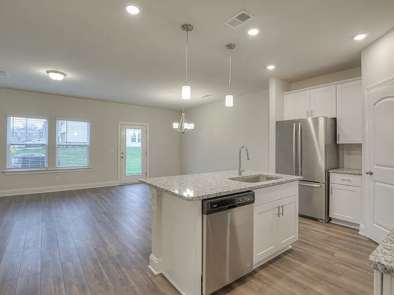 1705 Tahoma Dr — Photo 4