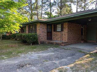 1925 Wayne Ln, Fayetteville, NC 28304