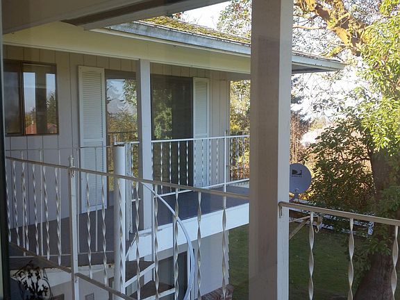 5th image of 543 Whidby Ave
