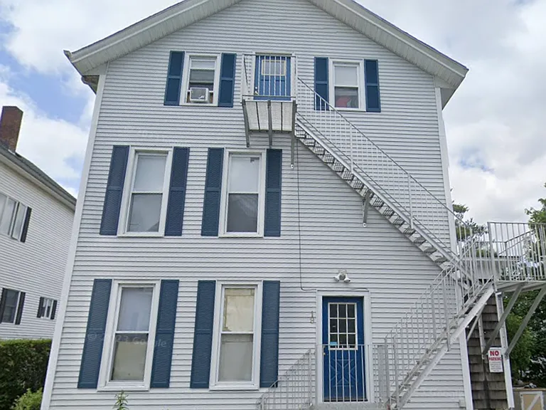 19 South St — Photo 1