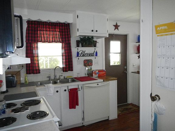 4th image of 5938 Eastlake Dr