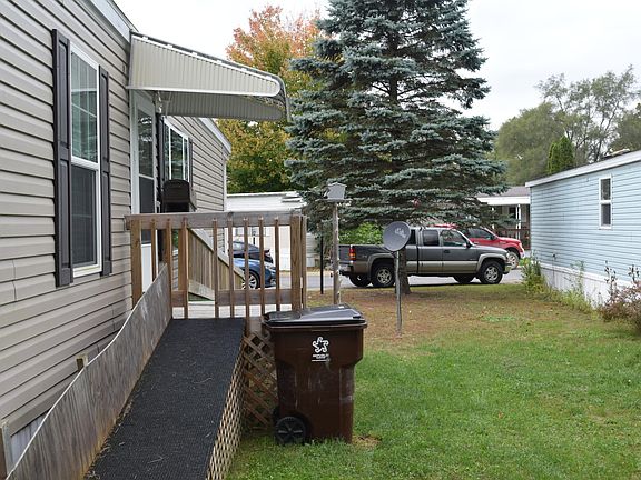 3rd image of 606 Bjornson St