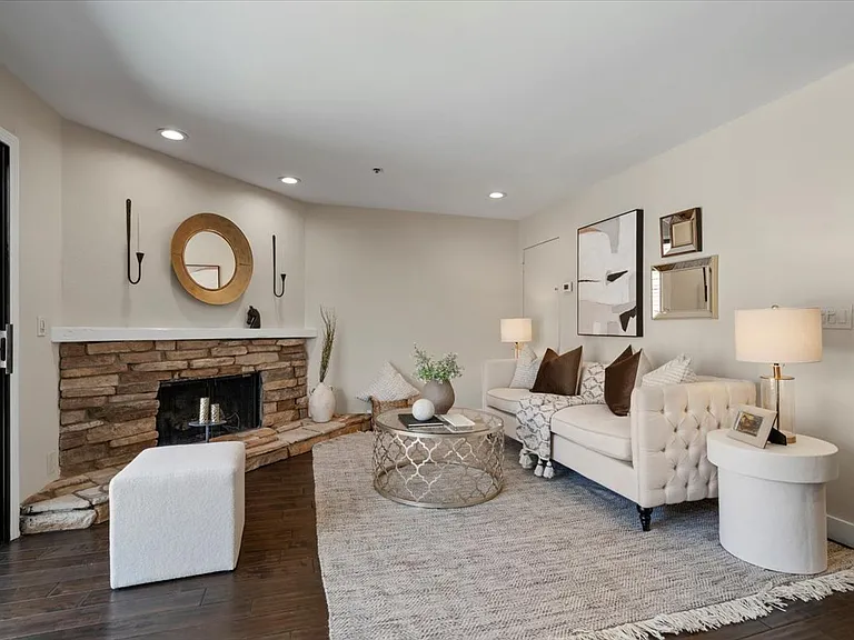 885 Jordan Ave — Photo 10
