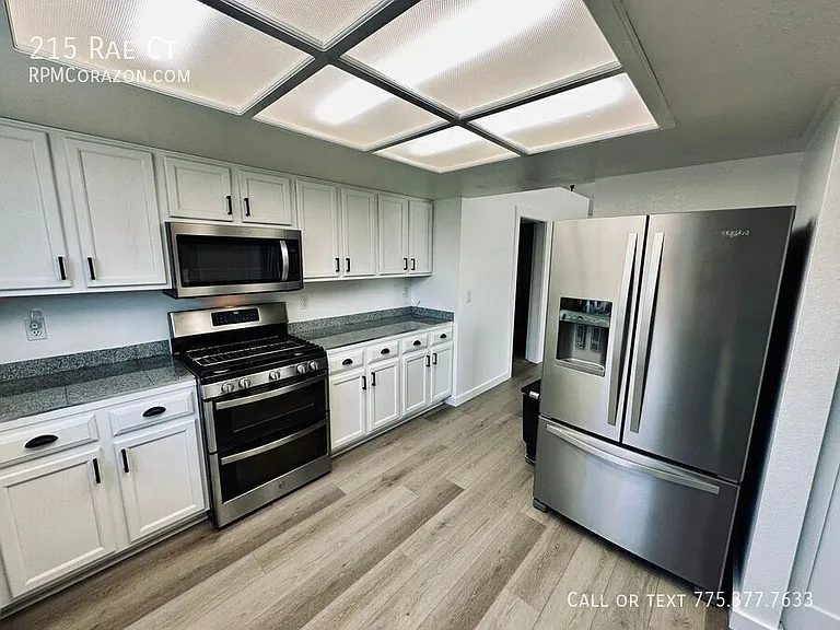 215 Rae Ct — Photo 7
