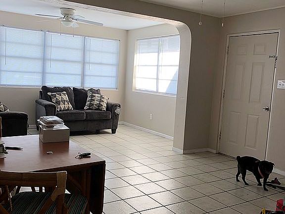 view of front sitting area