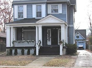 911 Lake Ave, Wilmette, IL