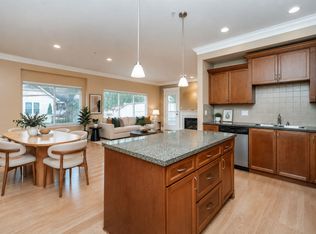 22150 Dewdney Trunk Rd #301, Maple Ridge, BC V2X 3H6