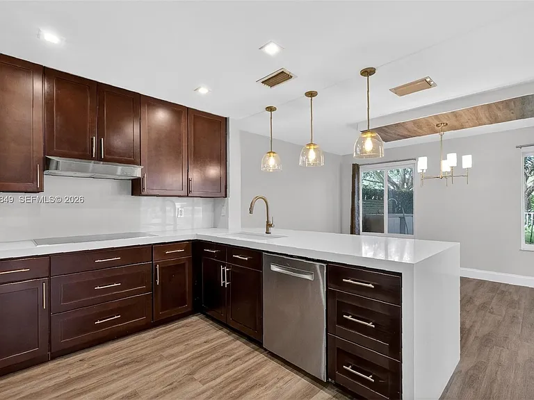 1603 W Harmony Lake Cir — Photo 22