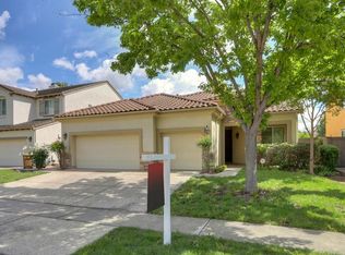 5600 Spring Flower Dr, Elk Grove, CA 95757