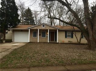 2310 Indiancup Dr, Florissant, MO 63033