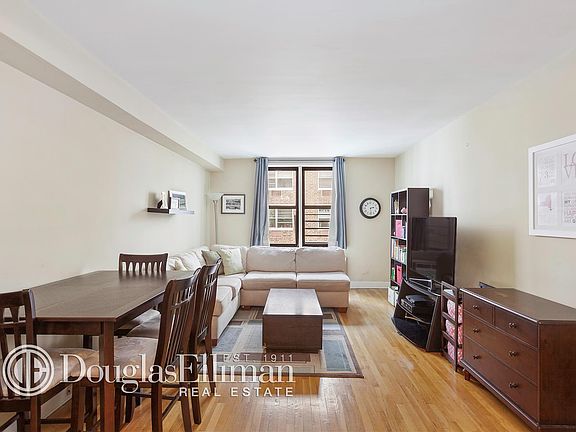 3rd image of 211 E 18th St APT 4V