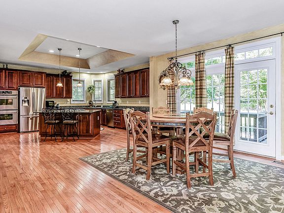 Bright and light kitchen