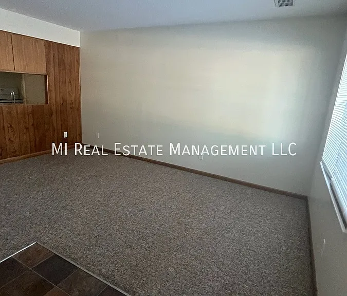 7593 48th Ave #5 — Photo 8