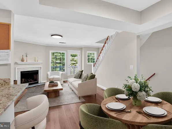 5804 Inman Park Cir APT 120, Rockville, MD 20852