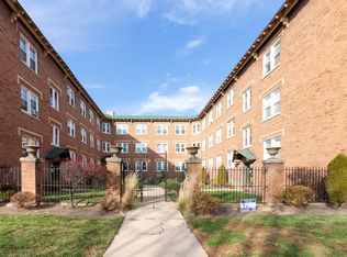 4816 W Hutchinson St APT 4B, Chicago, IL 60641