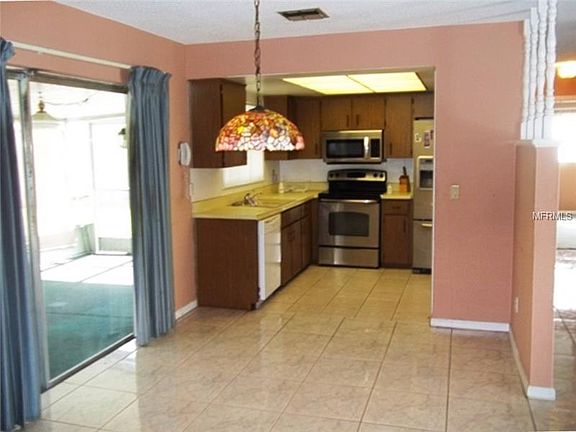 3rd image of 4037 Seabridge Dr