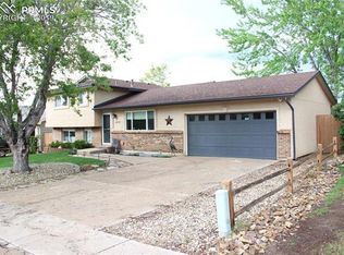 6141 Del Paz Dr, Colorado Springs, CO 80918