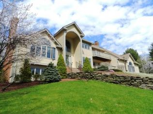 137 Hooker Farm Rd, Salem, NH 03079