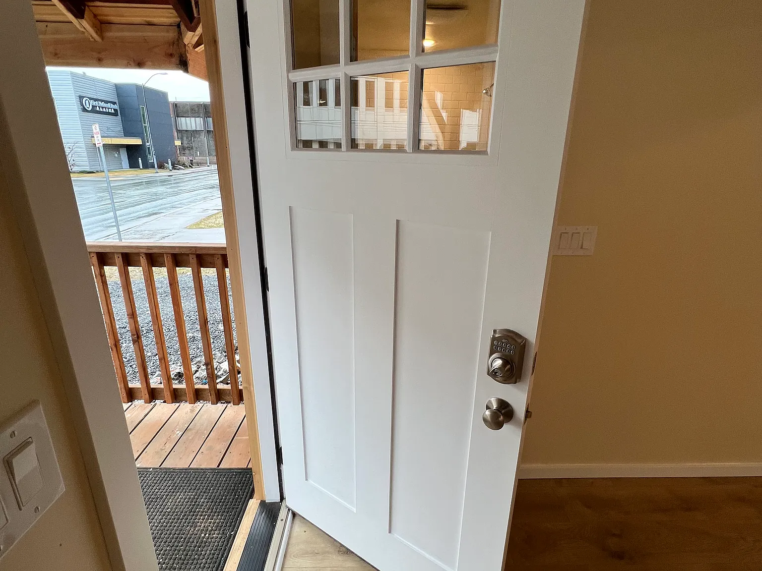 1 bed, 400 sqft, $2,500 — Photo 1