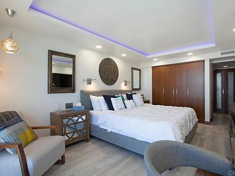 1710 Avenida Del Mundo #807 — Photo 16