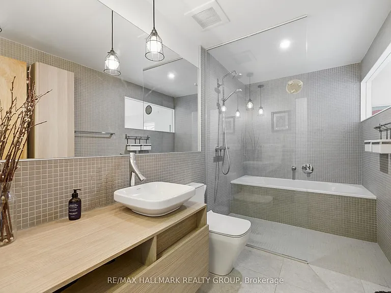 23 Helena St #A — Photo 15