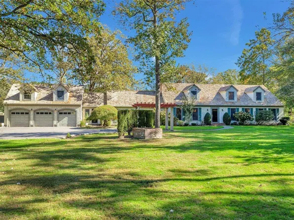 235 Centre Island Road, Centre Island, NY 11771