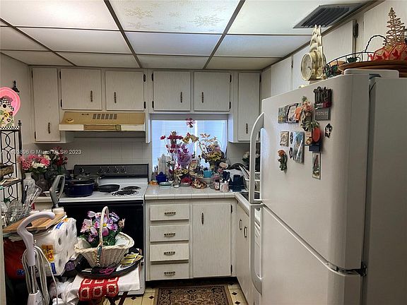 5th image of 250 180th Dr APT 554
