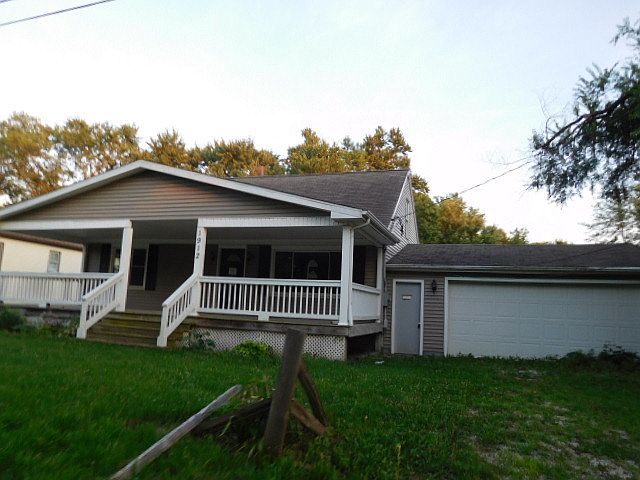 1st image of 1912 W Blackberry Ln