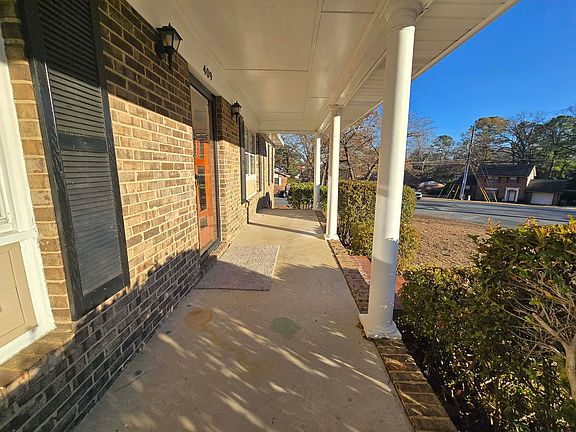2nd image of 409 Glen Canyon Dr