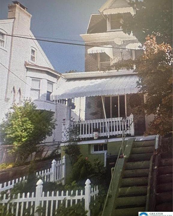 1st image of 221 S Franklin St