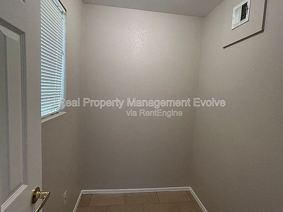 3rd image of 18250 N Cave Creek Rd Unit 160