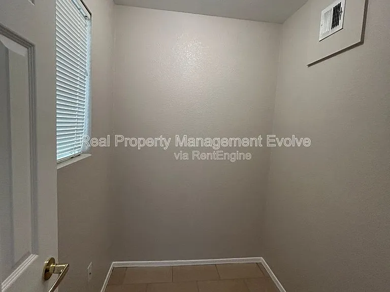 18250 N Cave Creek Rd #160 — Photo 3