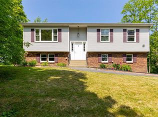 615 Van Wagner Rd, Poughkeepsie, NY 12603