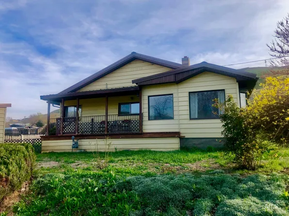 323 Hays St, Asotin, WA 99402